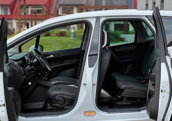 Opel Meriva cena 30900 przebieg: 135000, rok produkcji 2012 z Rzeszów małe 352